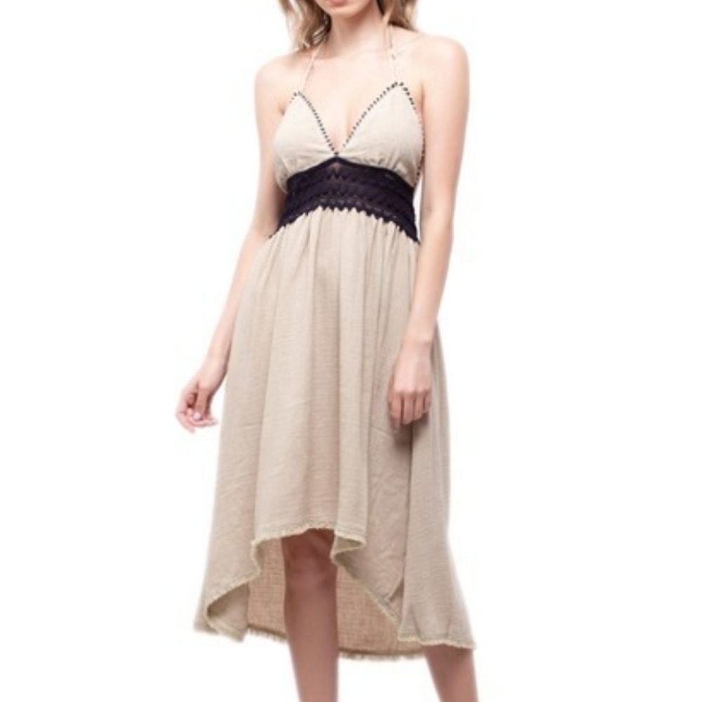 Moon River NWT Halter Dress Size Small